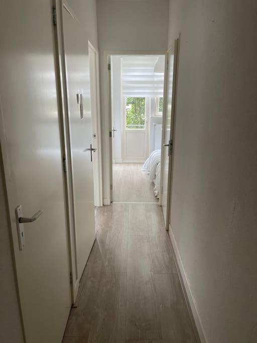 Private Double Bed Room Only With Balcony In Apartment Rotterdam Exterior foto